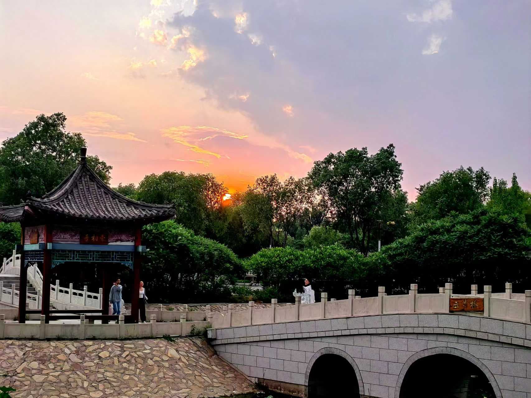 毕业实习在即，准毕业生该如何选择就业方向？
