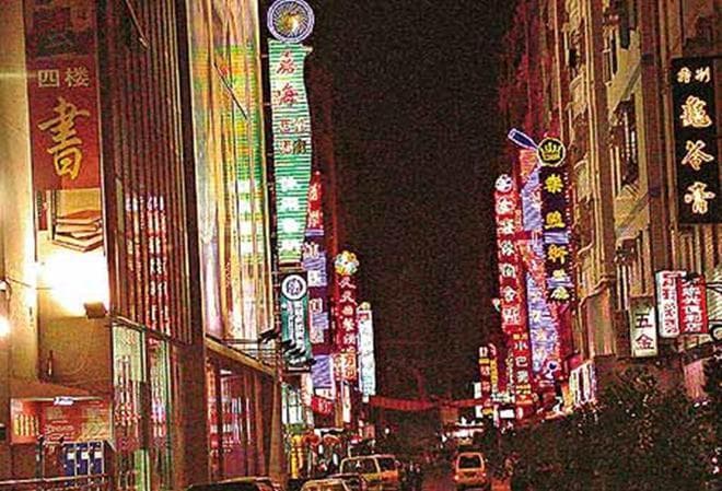 女性艾滋病毒感染者的心声：挑战、希望与社会支持的力量