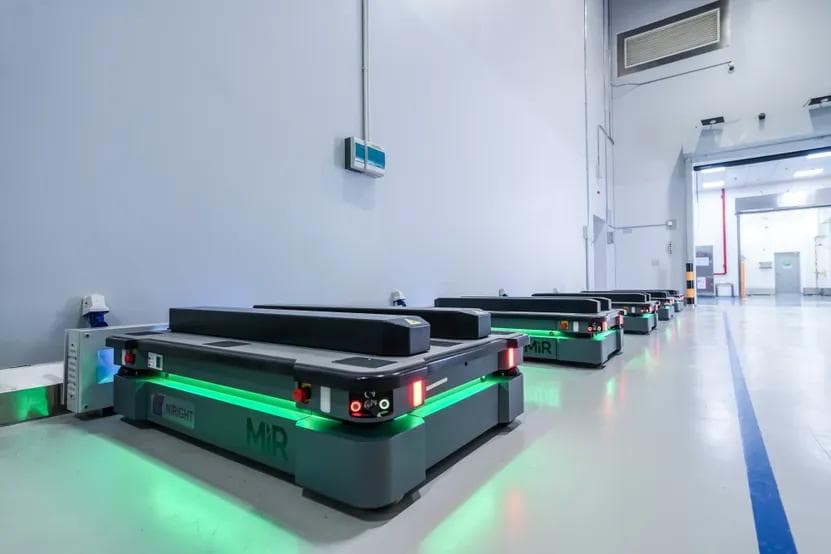 利用 AMR 技术提升 3PL 仓库运营水平