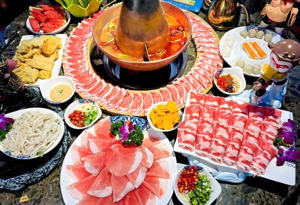 京城冬日美食：从铜锅涮肉到糖炒栗子，品味京味养生