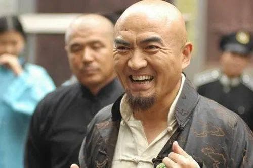《纸醉金迷》第十四章：魏太太与范宝华的相遇