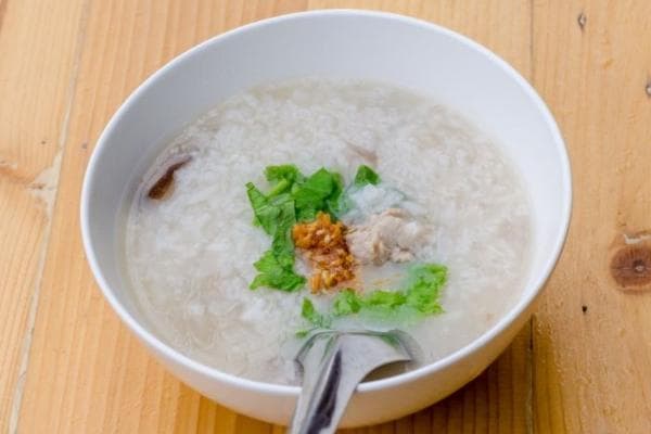 一碗稀饭的热量是多少？减肥期间可以吃稀饭吗？