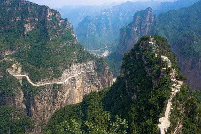 国内著名大峡谷有哪些？中国最美十大峡谷排名