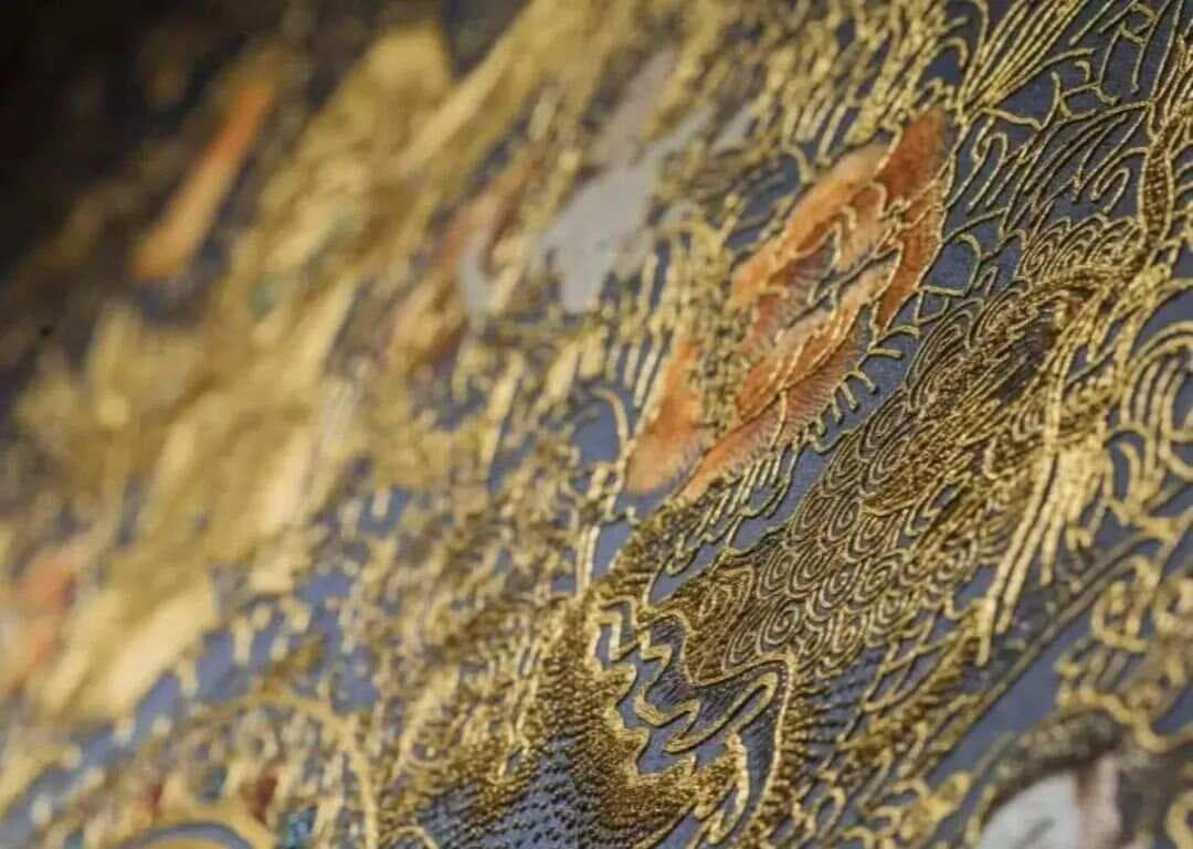 非遗雀金绣：天边飞来金丝鸟，雀羽金线绣古今