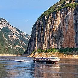 白帝城·瞿塘峡：三峡西入口的自然人文胜地