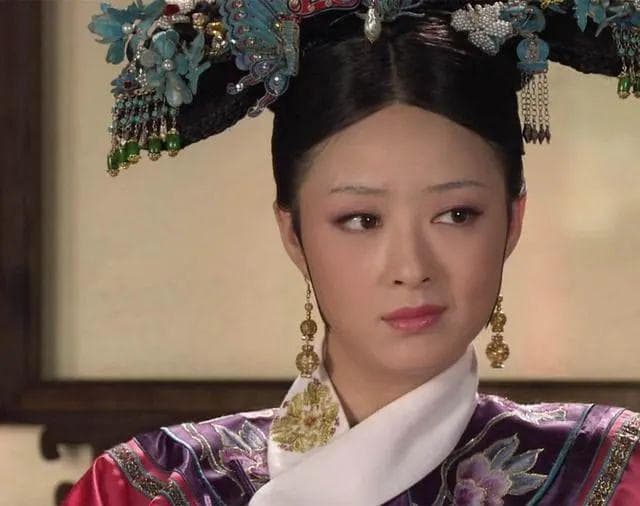 蒋欣再获认可：从华妃到宋莹的演技蜕变