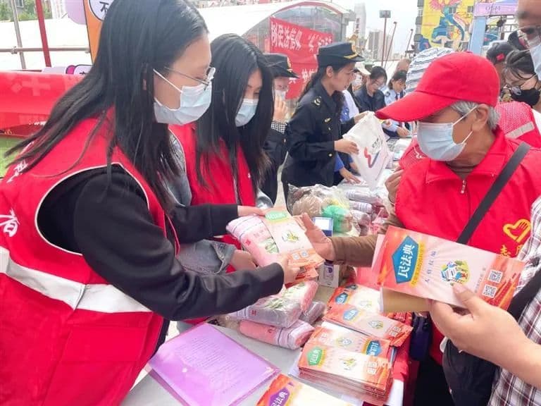 把“纸上的法律”变为“行动中的法律”  我区延伸普法宣传触角守护群众美好生活