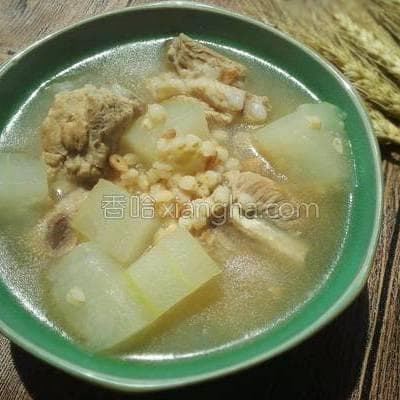 排骨炖冬瓜：一道营养丰富的家常美味