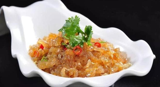凉拌海蜇的制作技巧与营养价值解析