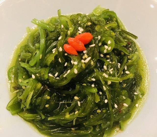 裙带菜烹饪全攻略：从选购到储存，再到多种美味做法