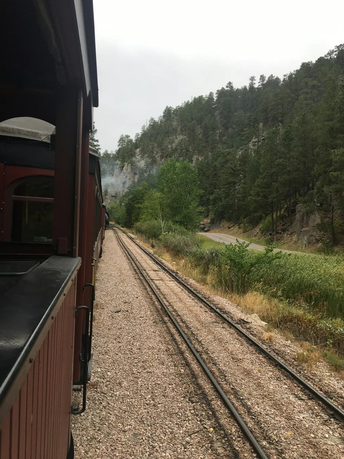 7053次列车：淄博到泰山的慢火车之旅