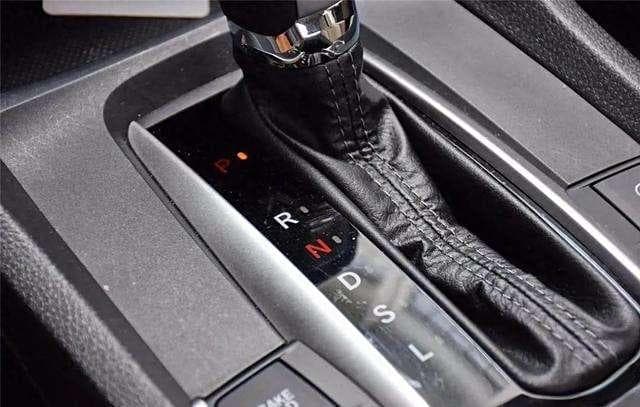 自动挡车型驾驶全攻略：保护爱车，延长变速箱寿命