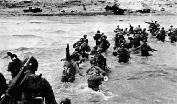 1970年粟裕参观诺曼底登陆遗址，提出4个问题，问懵法国专家