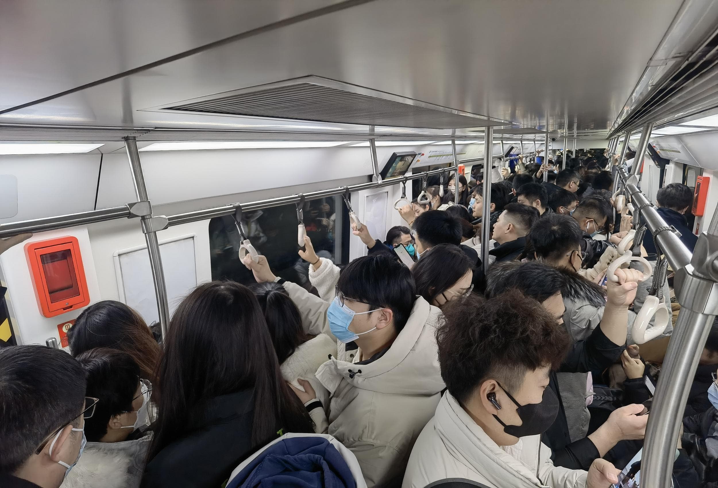 经济日报刊文：缩短通勤路难在哪？“职住平衡”如何实现？