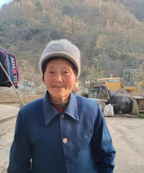 梦见去世的奶奶去世：多重角度解析这一哀伤梦境