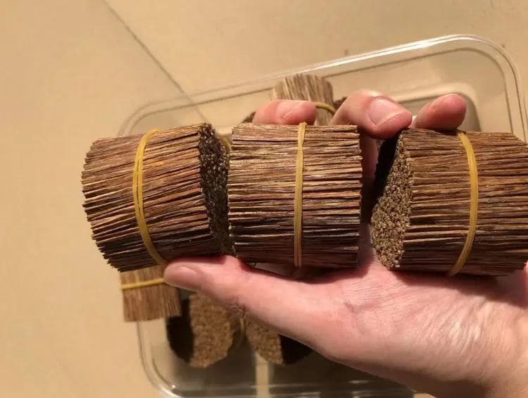 沉香，一种被誉为“万香之王”的香料，价格堪比黄金！