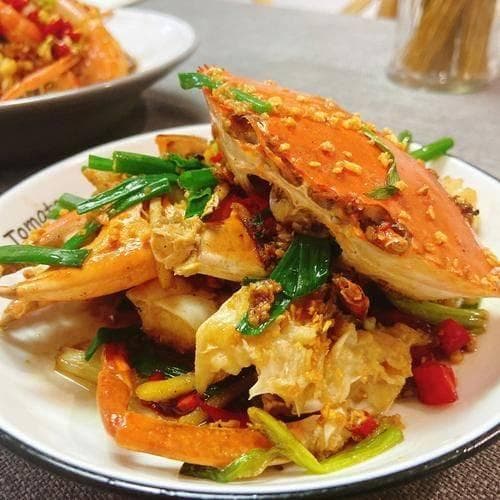 葱姜炒蟹制作教程：从食材准备到出锅装盘的详细步骤