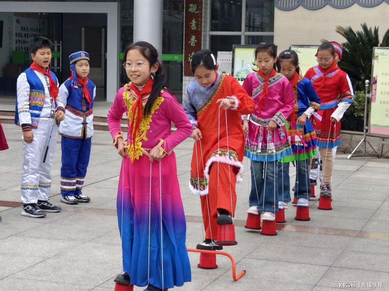 “课间改”飞扬起来！这所小学创造性融入民族传统体育与游戏元素