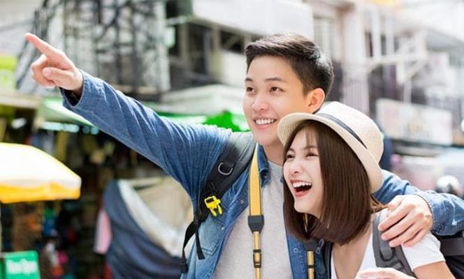 梦见喜欢的人和别人在一起谈恋爱