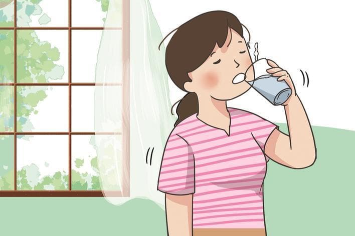 早晨空腹喝水真的比不吃早餐危害大吗？