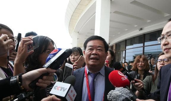 巨额捐赠图啥？曹德旺：有两个原因是我做慈善的动力