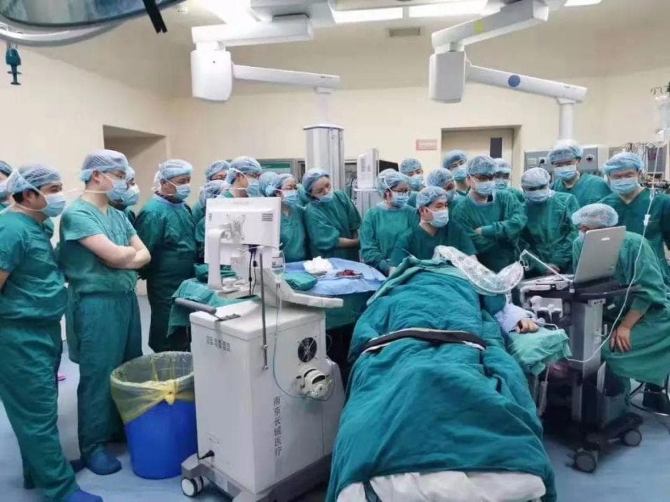 “查出甲状腺结节，我焦虑得睡不着觉” 医生：恶性结节概率并不大