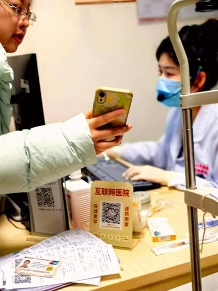 刚需“陪诊师”亟须垫高门槛