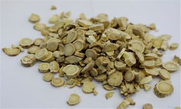 前胡和柴胡的区别 前胡的临床应用与组方举例
