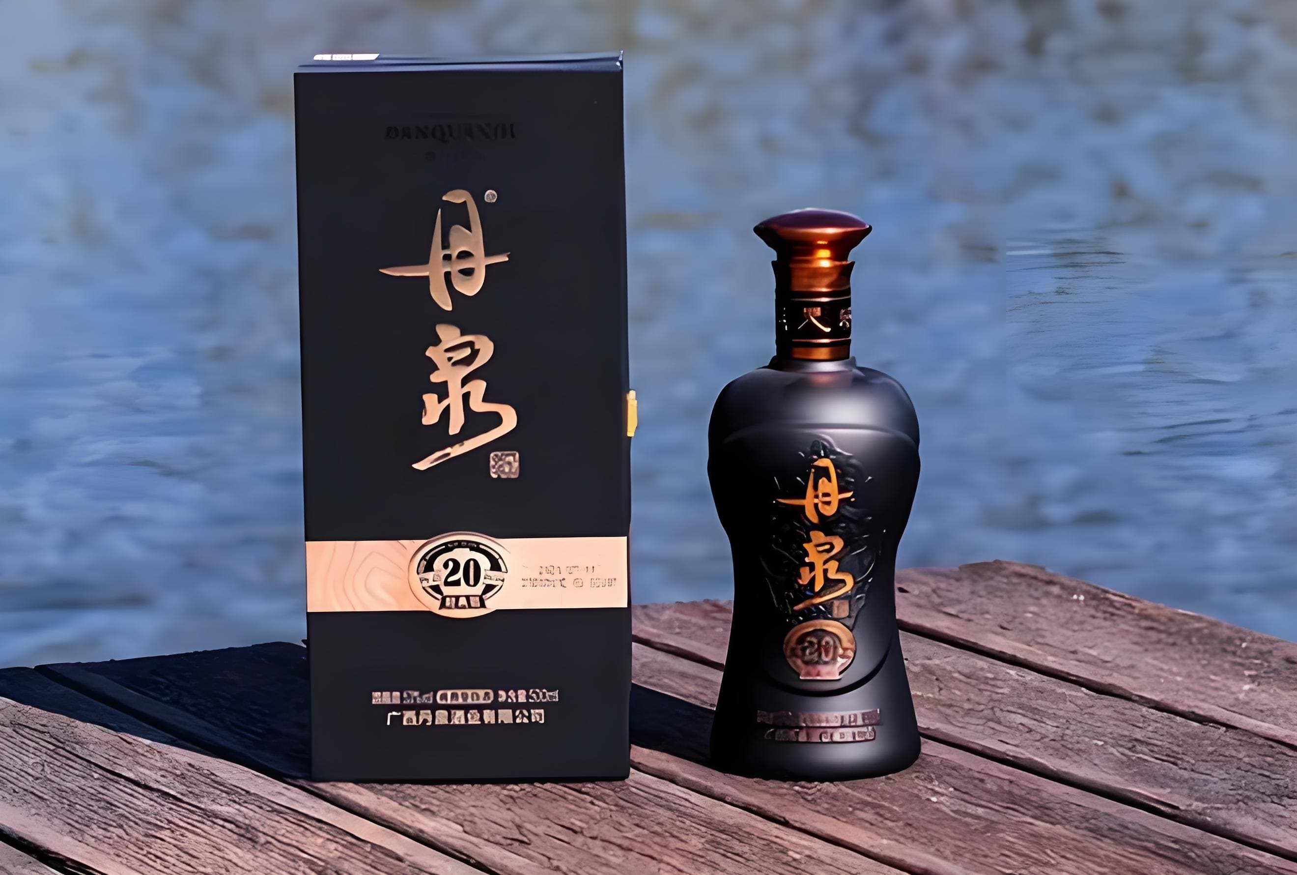 广西白酒米酒之王 VS 广西茅台，本地人喝酒的隐藏菜单