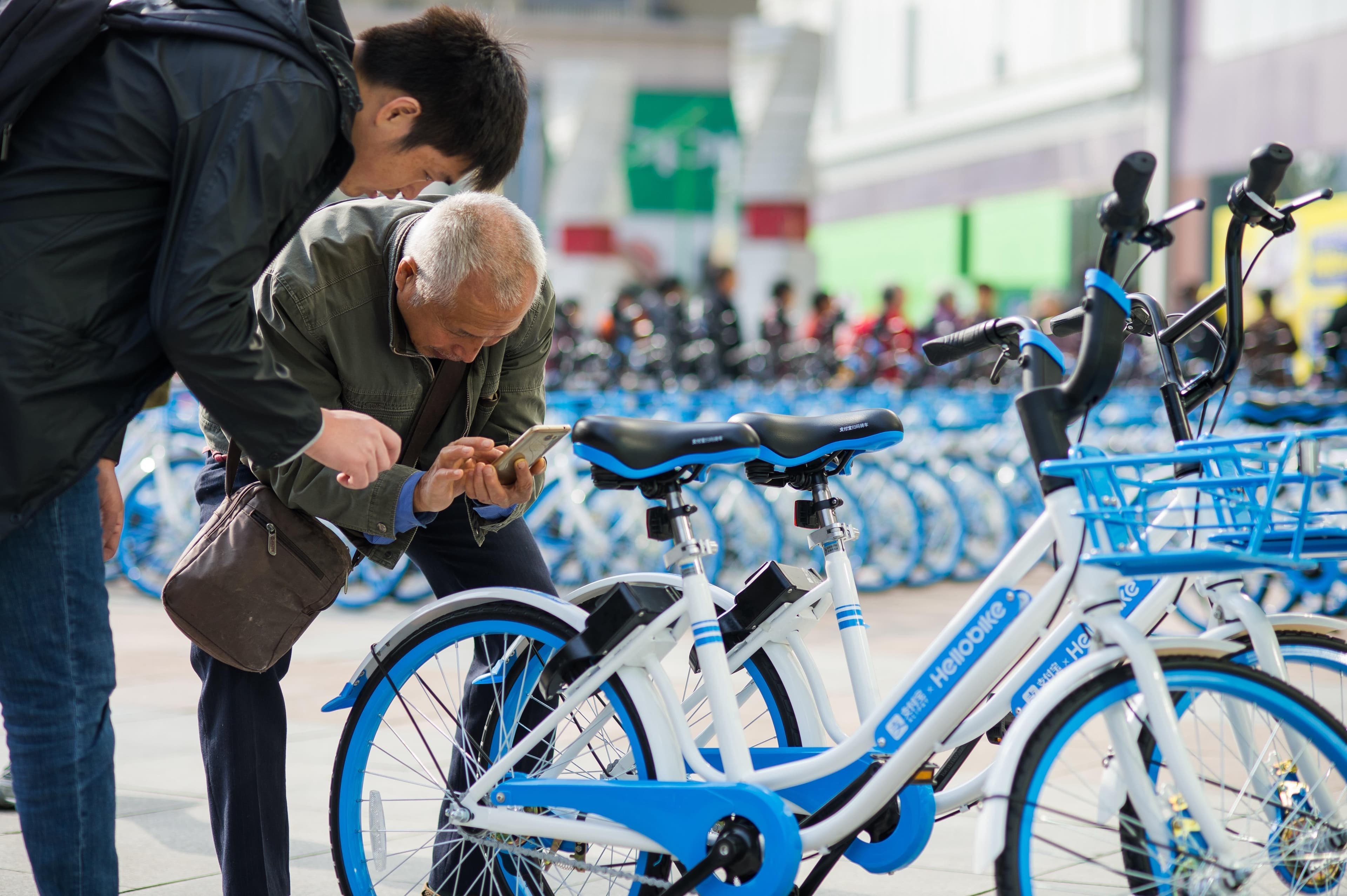 市民出行方式亟待升级，一线城市试点开放共享电单车运营