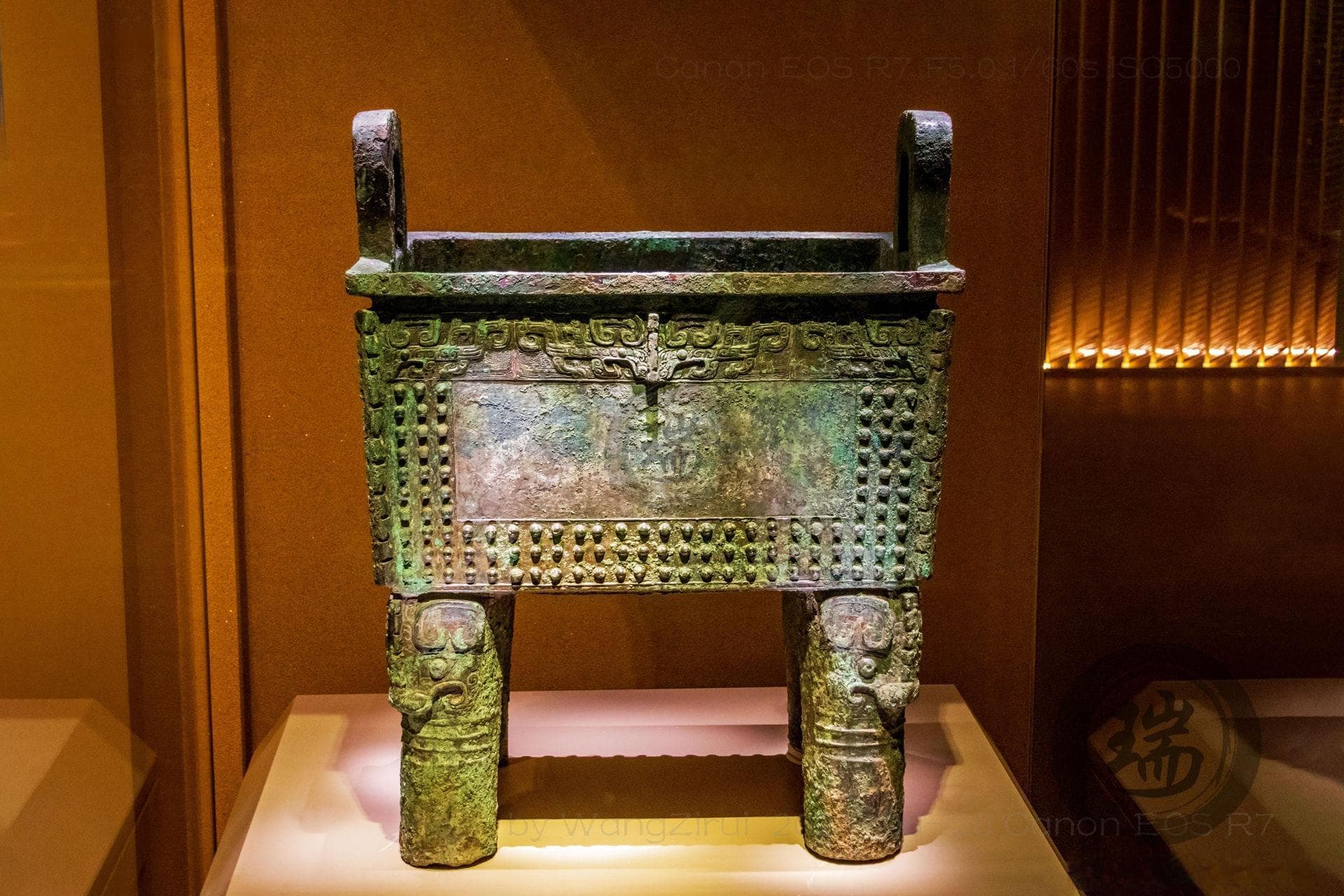 殷墟博物馆：“司母辛”铜鼎，青铜器“天花板”丨河南安阳