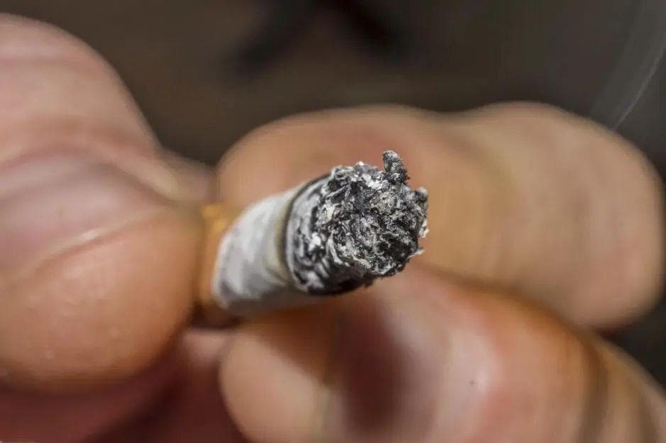 为什么有的人每天一包烟，活到 90 也没得肺癌？