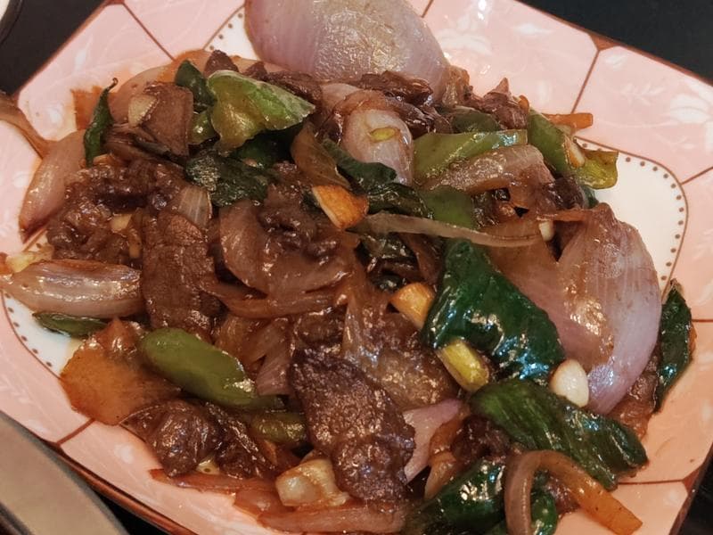 洋葱炒牛肉