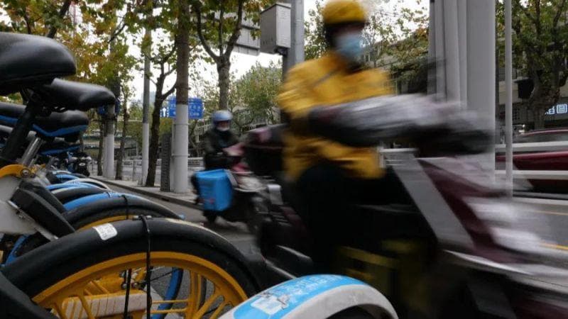 拥有40万粉丝的网红“骑手”被抓，背后的产业链亟待关注