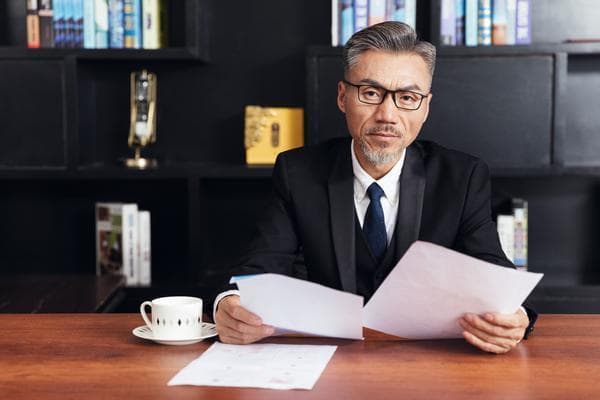 火锅店老板因使用明矾被判刑，食品安全红线不容触碰