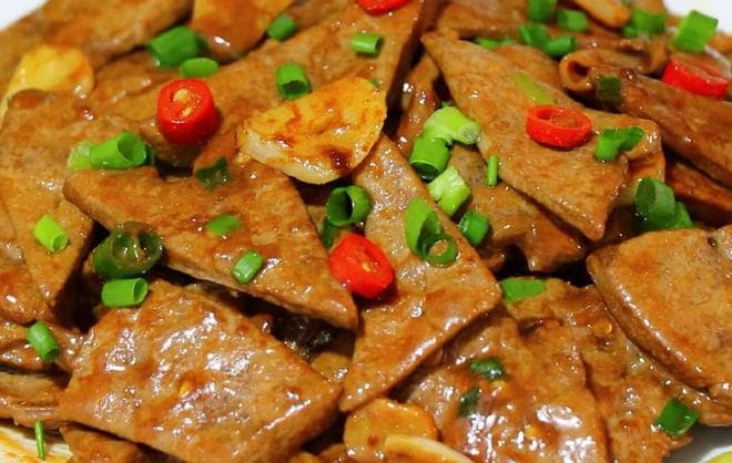 炒猪肝不腥的4个小窍门，又鲜又嫩，超级下饭