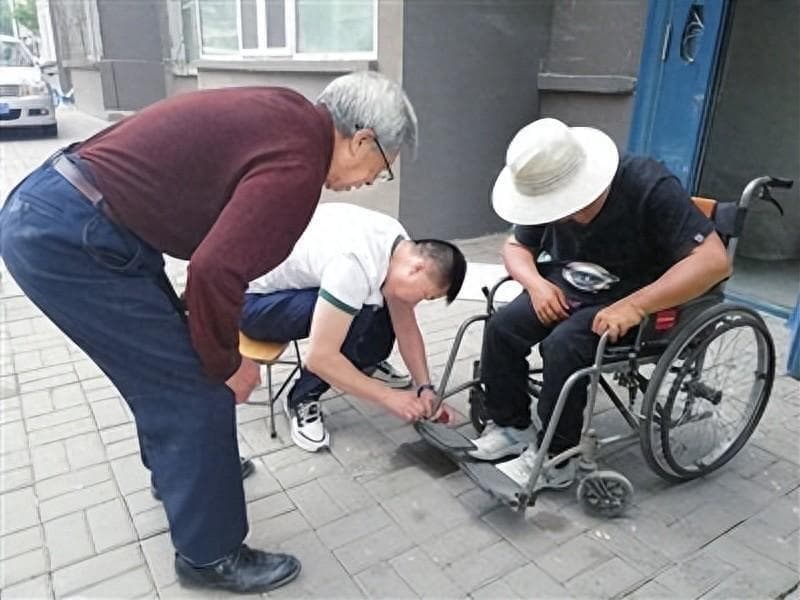太原：无障碍环境给残疾人带来便利 城市有爱 生活无“碍”