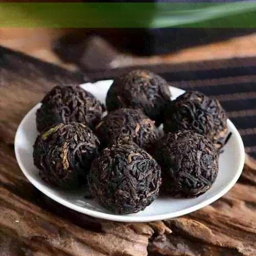 泥可以泡岩茶吗：探讨泥料对岩茶的影响