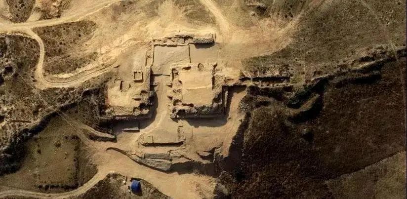 陶寺和石峁，看四千年前两大黄河文明遗址如何“相会”