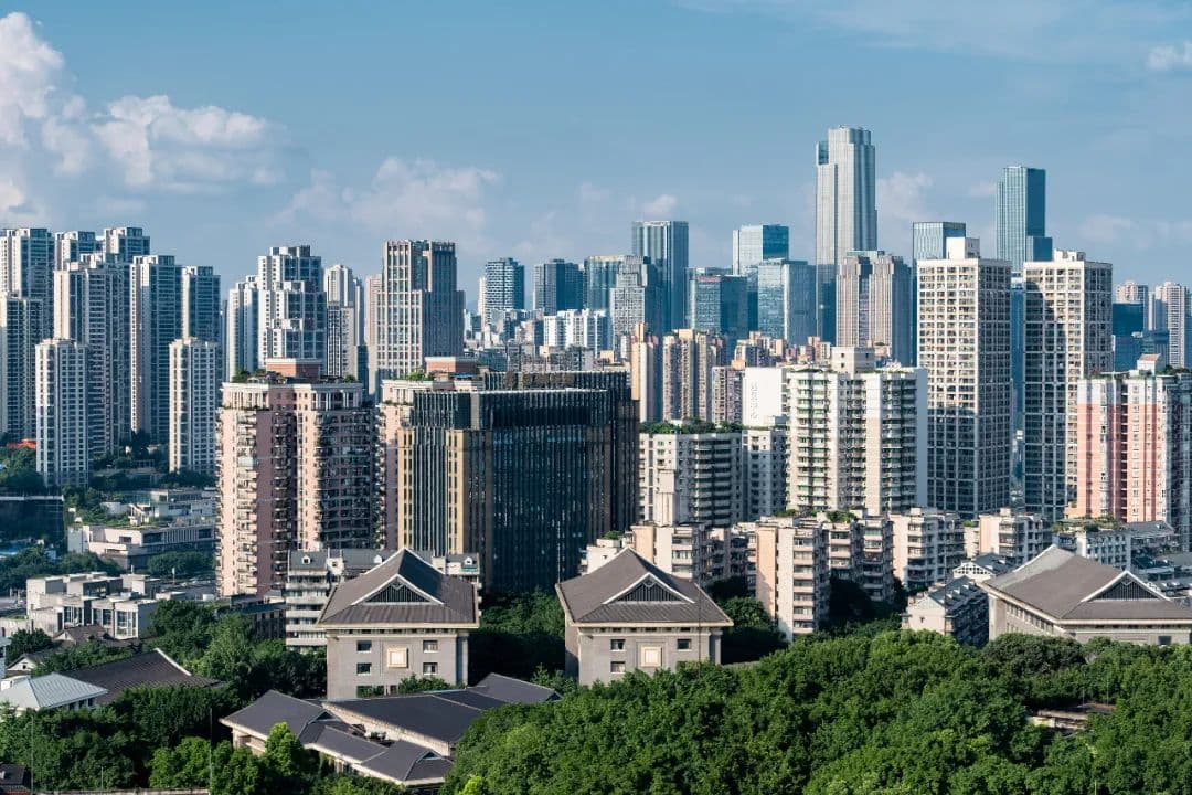 不想蜗居养老的香港中产，决定在内地买房