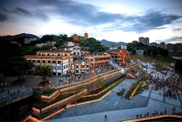 重庆必游之地：磁器口古镇，穿越千年时光的巴渝文化之旅