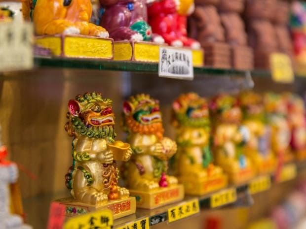 摆件一般是用什么材料做的，提升家居品味的选择