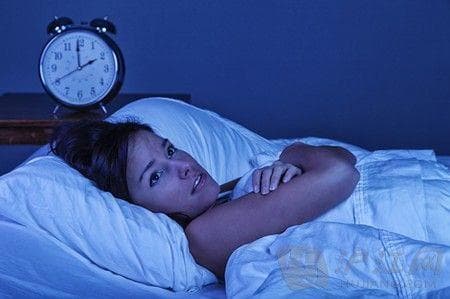 夫妻分床睡更能保持亲密感吗？