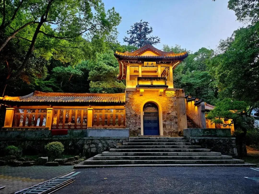 旅行中酒店的专用术语和缩写简称