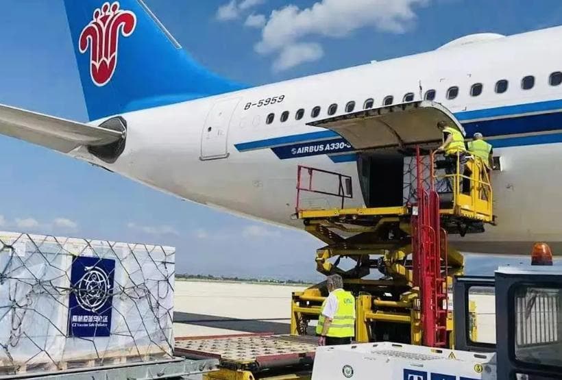 国际空运价和国际海运如何选择（国际物流干货知识分享）