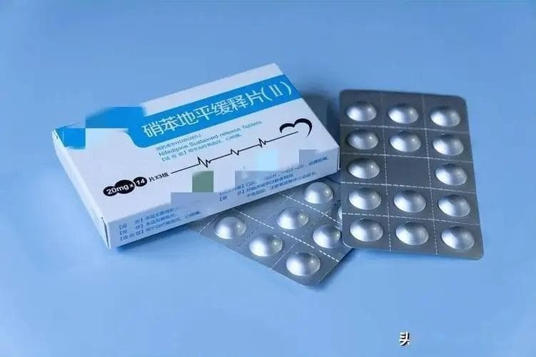 服药期间饮酒需谨慎，10种常见药物与酒精同服风险大
