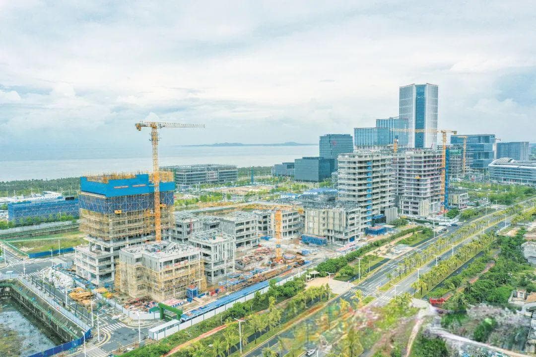 产业“串珠成链” 发展“聚链成势”！海口加力加劲推进项目建设扩大有效投资