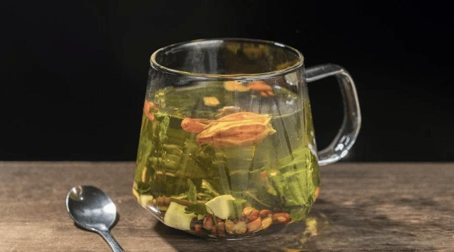 红豆薏米茯苓茶：中医养生的黄金组合，每日一喝，健脾祛湿保健康