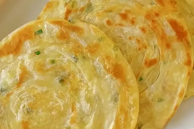 0基础早餐之葱油饼，酥脆解馋，葱香四溢，保姆级菜谱攻略