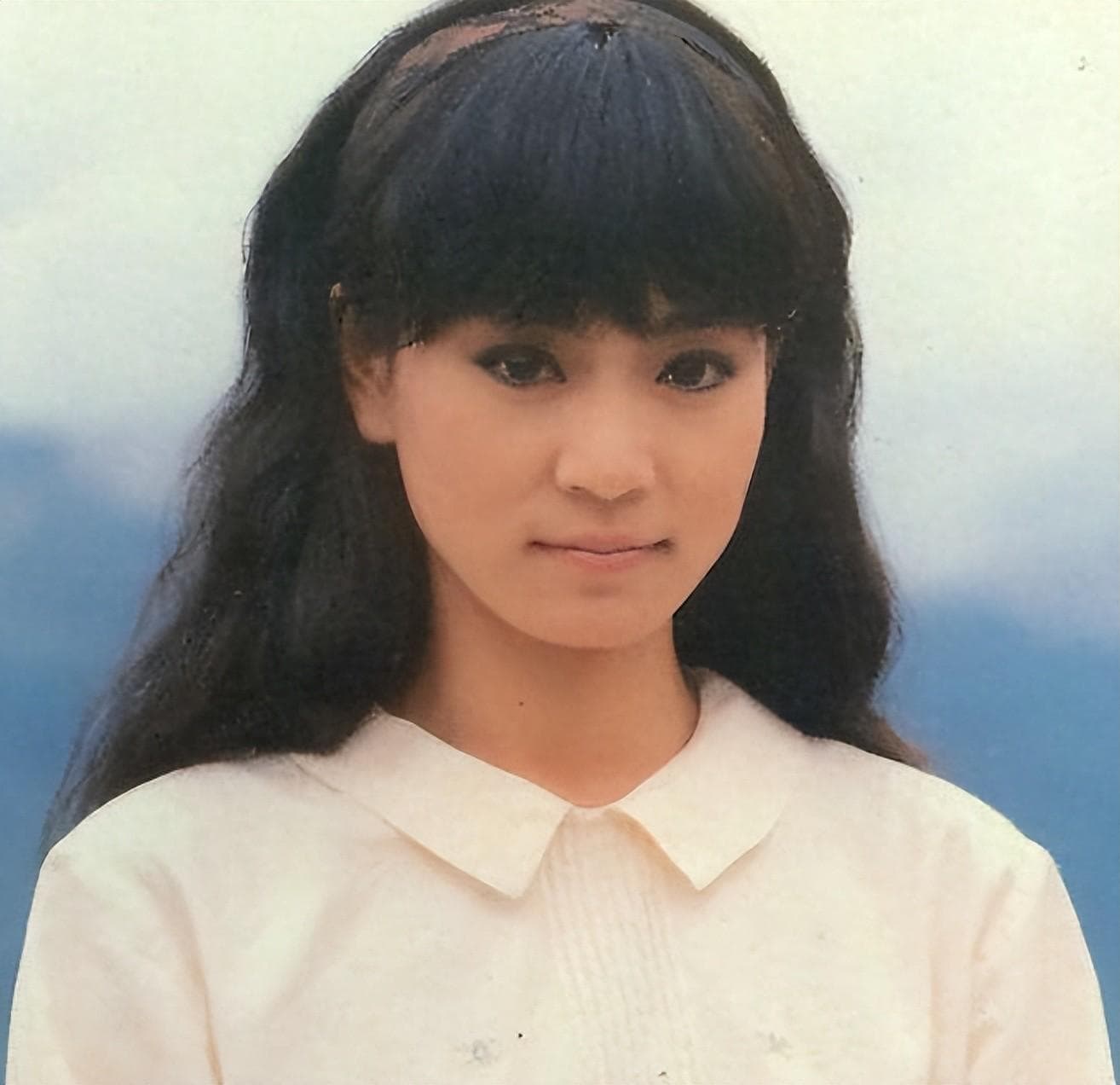 回顾：琼女郎刘雪华：年轻时被骗感情,中年挚爱死因成谜,独居十年